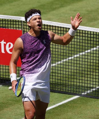 Stuttgart , Tennis , BOSS Open , Ben Shelton USA cheers