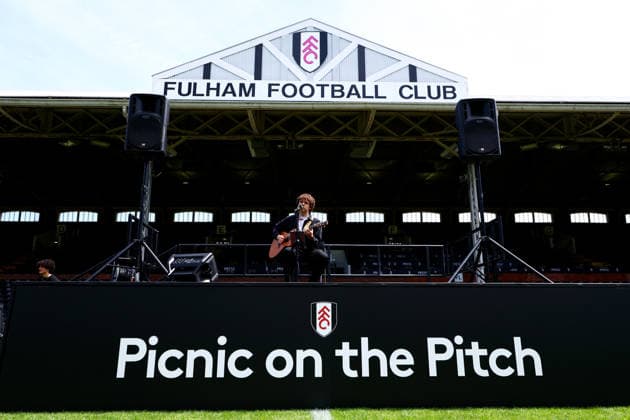 Fulham FC Picnic on the Pitch 2026. Fulham FC Picnic on the Pitch, Day One, Football, Craven Cottage, London - 13 Jun 2026London Craven Cottage United Kingdom  Copyright: xJamesxMarsh Shutterstockx 16924169bc