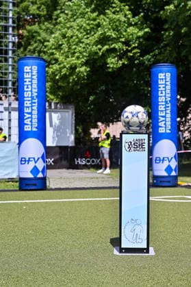 HISCOX Association Cup SC Amicitia München SpVgg Greuther Fürth 13 06 2026 MUNICH, GERMANY 13 June in the picture the match ball before the match between SC Amicitia München and SpVgg Greuther Fürth in the final of the HISCOX Association Cup at the sports facility of SC Amicitia Copyright: xBEAUTIFULxSPORTS Goldbergx