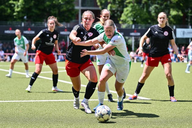 HISCOX Association Cup SC Amicitia München SpVgg Greuther Fürth 13 06 2026 MUNICH, GERMANY 13 June in the duel Annick LEISCHING SC Amicitia München 25 and Judith GRUBER SpVgg Greuther Fürth 24 during the match between SC Amicitia München and SpVgg Greuther Fürth in the final of the HISCOX Association Cup at the sports facility of SC Amicitia Copyright: xBEAUTIFULxSPORTS Goldbergx