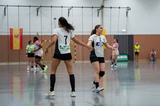 U20 Womens National Team Germany GER vs U20 Womens National Team Spain SPA , Handball, Four Nations Tournament, 13 6 2026, Season 2025 2026, Hannover Chiara Rohr Germany U20 Women, 07, plays for HSG Bensheim Auerbach and Hannah Gutzeit Germany U20 Women, 02, plays for HSV Solingen Graefath clap and celebrate after a goal Hannover Sporthalle IGS Badenstedt Germany