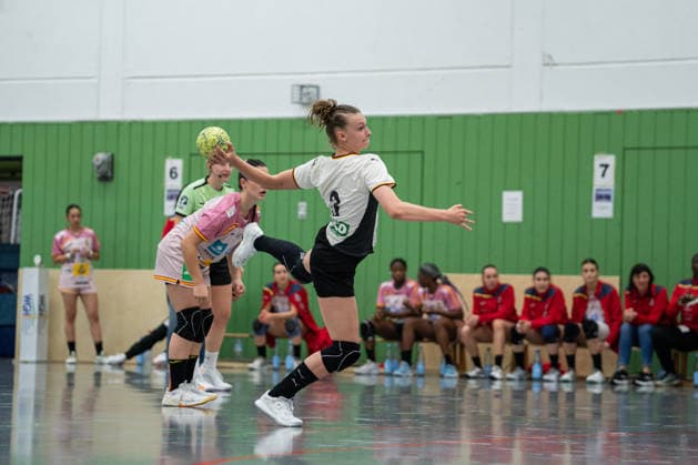 U20 Women National Team Germany GER vs U20 Women National Team Spain SPA , Handball, Four Nations Tournament, 13 6 2026, Season 2025 2026, Hannover Jana Walther Germany U20 Women, 03, plays at HC Leipzig in a 7 meter throw Hannover Sporthalle IGS Badenstedt Germany