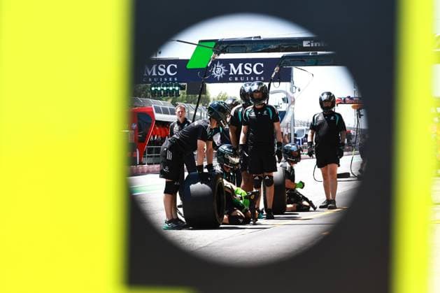 12 KIMI ANTONELLI Andrea ita , Mercedes AMG F1 Team W17, action during the Formula 1 Barcelona Catalunya Grand Prix 2026, 7th round of the 2026 Formula One World Championship from June 12 to 14, 2026 on the Circuit de Barcelona Catalunya, in Montmelo, Spain Photo Hoch Zwei Montmelo Spain