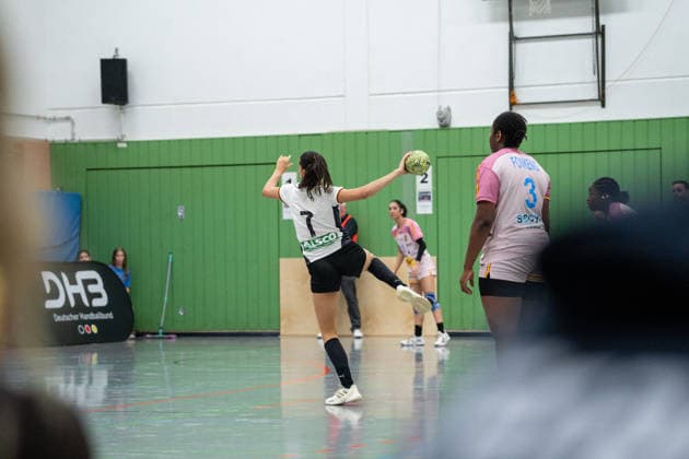 U20 Women National Team Germany GER vs U20 Women National Team Spain SPA , Handball, Four Nations Tournament, 13 6 2026, Season 2025 2026, Hannover Chiara Rohr Germany U20 Women, 07, plays at HSG Bensheim Auerbach at a 7 meter throw Hannover Sporthalle IGS Badenstedt Germany