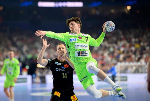 from l Omar Ingi MAGNUSSON SCM , Nils LICHTLEIN B throw, action, duel semi-final SC Magdeburg MD vs Füchse Berlin, on 13 06 2026 Men Handball EHF Champions League Final4 2026, from 13 06 14 06 2026 in Cologne Germany Lanxess Arena