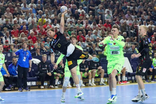 13 06 2026, xgox, handball EHF Champions League semi-final SC Magdeburg Füchse Berlin v l Albin Lagergren Magdeburg, 21 throws goal, goal scorer, scores the goal Cologne