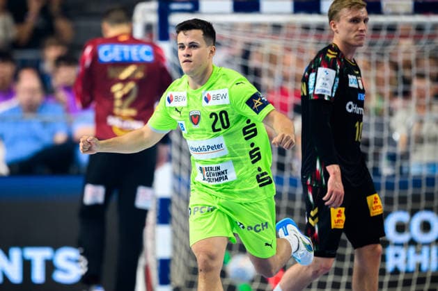 Cologne, Germany Handball EHF CL Final 4 Semi-Final SC Magdeburg Fuechse Berlin Tim Freihöfer Freihoefer Berlin Jubel Freude Emotion Torjubel Torschuetze Torschütze Koeln Lanxess Arena Nordrhein Westfalen Germany