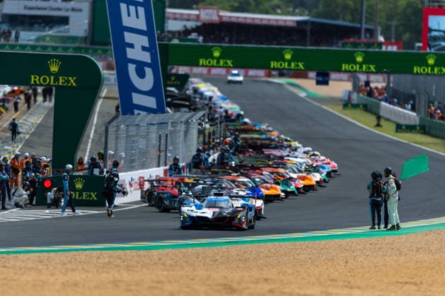 IPA85645142 - The 27 Aston Martin Vantage AMR LMGT3 of the Heart of Racing Team, driven by Ian JAMES (USA), Zack ROBICON (USA) and Mattia DRUDI (RSM), in action during the 94th 24 Hours of Le Mans, a round of the FIA World Endurance Championship, at the Circuit des 24 Heures du Mans on June 11, 2026, in Le Mans, France. during the WEC - 24 Hours of Le Mans, an endurance race in France, June 13, 2026  Copyright: xDanielexPaglino IPAxSportx xx 85645142