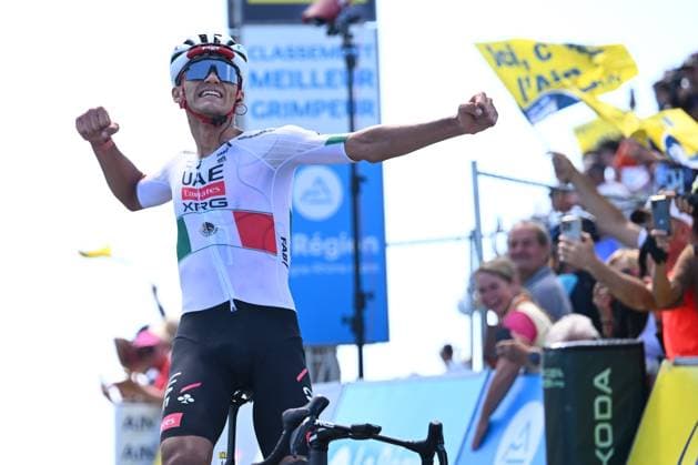 Tour Auvergne - Rhone-Alpes 2026 Stage 7 GRAND COLOMBIER, FRANCE - JUNE 13 : Del Toro Isaac (MEX) of UAE Team Emirates XRG during stage 7 of the 78th edition of Tour Auvergne - Rhone-Alpes an UCI World Tour 2.UWT cycling road race stage for Men Elite of 133.6 km with start in La Bridoire and finish in Grand Colombier on June 13, 2026 in Grand Colombier, France, 13 06 2026 ( Motordriver Guy De Vuyst - Grand Colombier France  Copyright: xVincentxKalutx