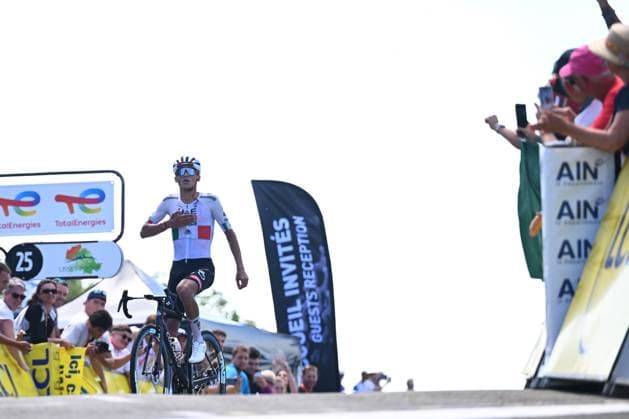 Tour Auvergne - Rhone-Alpes 2026 Stage 7 GRAND COLOMBIER, FRANCE - JUNE 13 : Del Toro Isaac (MEX) of UAE Team Emirates XRG during stage 7 of the 78th edition of Tour Auvergne - Rhone-Alpes an UCI World Tour 2.UWT cycling road race stage for Men Elite of 133.6 km with start in La Bridoire and finish in Grand Colombier on June 13, 2026 in Grand Colombier, France, 13 06 2026 ( Motordriver Guy De Vuyst - Grand Colombier France  Copyright: xVincentxKalutx