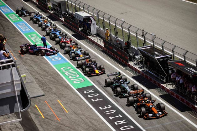 F1 - BARCELONA-CATALUNYA GRAND PRIX 2026 81 PIASTRI Oscar (aus), McLaren F1 Team MCL40, action 12 KIMI ANTONELLI Andrea (ita), Mercedes AMG F1 Team W17, action 03 VERSTAPPEN Max (nld), Red Bull Racing Ford RB22, action 41 LINDBLAD Arvid (gbr), Visa Cash App RB F1 Team VCARB03, action 43 COLAPINTO Franco (arg), Alpine F1 Team A526, action 16 LECLERC Charles (mco), Scuderia Ferrari SF-26, action 55 SAINZ Carlos (spa), Williams Racing FW48, action during the Formula 1 Barcelona-Catalunya Grand Prix 2026, 7th round of the 2026 Formula One World Championship, WM, Weltmeisterschaft from June 12 to 14, 2026 on the Circuit de Barcelona-Catalunya, in Montmelo, Spain - MontmeloSpain  Copyright: xXavixBonillax