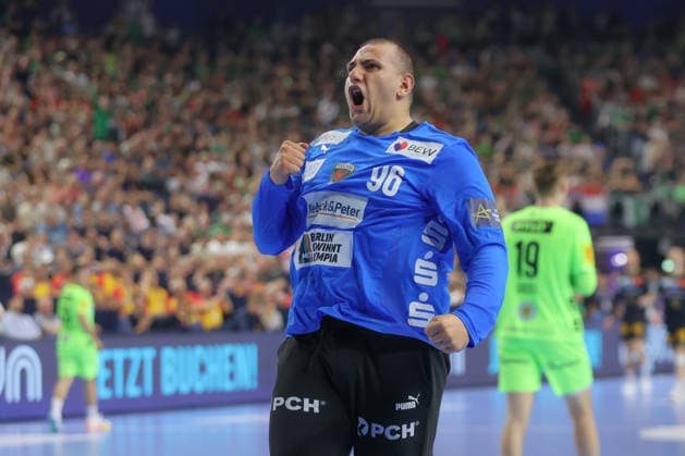 13 06 2026, xtgx, Handball, EHF Champions League semi-final, SC Magdeburg Füchse Berlin v l Dejan Milosavljev Berlin, 96 cheers over held ball, defended, held, Torhueter Koeln
