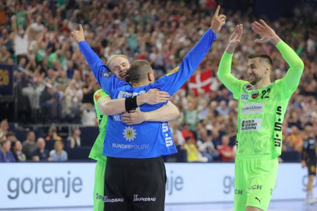 13 06 2026, xtgx, Handball, EHF Champions League semi-final, SC Magdeburg Füchse Berlin v l Dejan Milosavljev Berlin, 96 cheers over held ball, defended, held, Torhueter Koeln