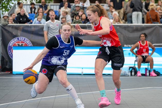 Duel between Maira Banko Team Duesseldorf D Squad, 59 and Alice Bremer Team Goettingen, 48 Innside 3x3 Circus, Basketball, Group Phase, D Sports, 13 06 2026 Innside 3x3 Circus, Basketball, Group Phase, D Sports, 13 06 2026 Duesseldorf Copyright: xEibner-Pressefoto ThomasxHaeslerx EP_THR