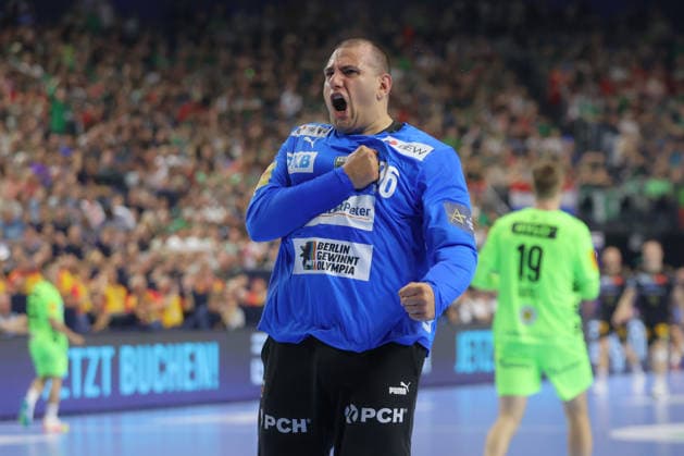 13 06 2026, xtgx, Handball, EHF Champions League semi-final, SC Magdeburg Füchse Berlin v l Dejan Milosavljev Berlin, 96 cheers over held ball, defended, held, Torhueter Koeln