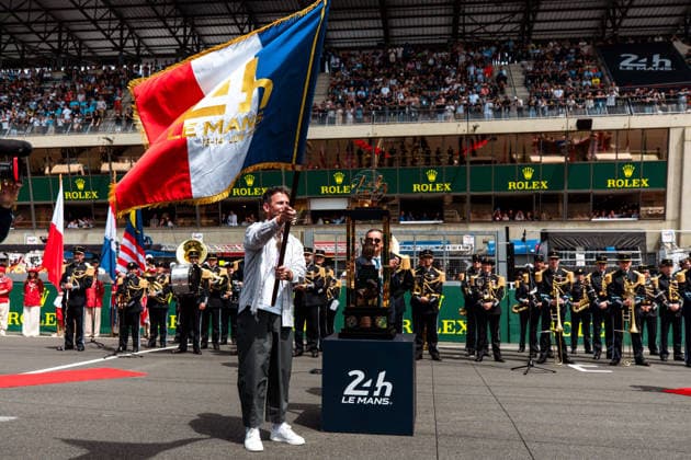 24 HEURES DU MANS 2026 - RACE - SATURDAY CAVENDISH Mark (gbr), Ex-professional cyclist and Starter of the 24 Hours of Le Mans 2026, portrait, illustration,starting grid, grille de depart, during the 24 Hours of Le Mans 2026, 3rd round of the 2026 FIA World Endurance Championship, on June 13, 2026 on the Circuit des 24 Heures du Mans in Le Mans, France -  Copyright: xAndreaxLorenzinax