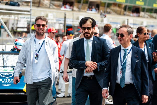 24 HEURES DU MANS 2026 - RACE - SATURDAY CAVENDISH Mark (gbr), Ex-professional cyclist and Starter of the 24 Hours of Le Mans 2026, portrait, FILLON Pierre (fra), President of ACO, portrait, BEN SULAYEM Mohammed (are), President of FIA, portrait during the 24 Hours of Le Mans 2026, 3rd round of the 2026 FIA World Endurance Championship, on June 13, 2026 on the Circuit des 24 Heures du Mans in Le Mans, France -  Copyright: xAndreaxLorenzinax