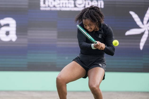 S-HERTOGENBOSCH, NETHERLANDS - JUNE 13: Robin Montgomery of the United States plays a backhand against Ajla Tomljanovic of Australia during their WTA, Tennis Damen Singles Semifinal match at the LibÃ ma Open on June 13, 2026 at Autotron s-Hertogenbosch in s-Hertogenbosch, Netherlands. Credit: Andy Astfalck NurPhoto Netherlands Copyright: xAndyxAstfalckx