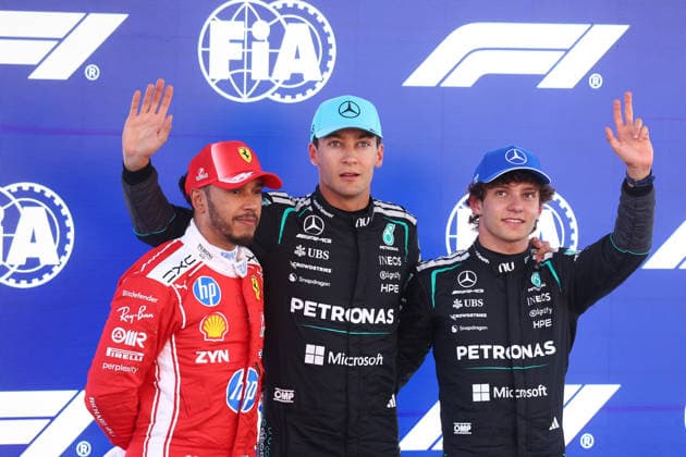 F1 Gran Prix of Spain Lewis Hamilton of Scuderia Ferrari HP (L) , George Russell of Mercedes AMG Petronas F1 Team (C) and Andrea Kimi Antonelli of Mercedes AMG Petronas F1 Team pose for a photo at the end of qualifying for the F1 Grand Prix of Catalunya at Montemelo Circuit on June 13, 2026 in Barcelona, Spain. Barcelona Circuit de Catalunya Spain Copyright: xMarcoxCanonierox
