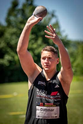 MANNHEIM, GERMANY - JUNE 13, 2026 : Lenny Dittmar (GER BIG Basketball in Gotha) competing in the men’s U20 shot put during the Juniorengala 2026 at Michael-Hoffmann-Stadion on June 13, 2026 in Mannheim, Germany. Baden-Wuerttemberg Germany Copyright: xAxelxKohringx