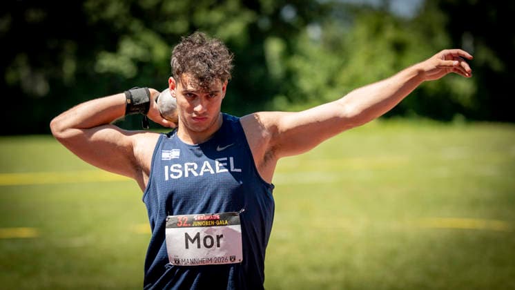MANNHEIM, GERMANY - JUNE 13, 2026 : Idoh Mor (ISR Israel) competing in the men’s U20 shot put during the Juniorengala 2026 at Michael-Hoffmann-Stadion on June 13, 2026 in Mannheim, Germany. Baden-Wuerttemberg Germany Copyright: xAxelxKohringx
