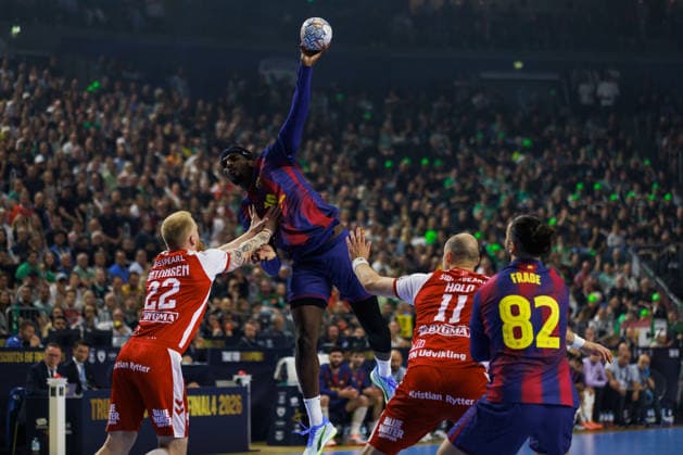 Dika MEM FC Barcelona Barca, 10 scores a goal, action, goal throw GER, Aalborg Handbold vs FC Barcelona, handball, TruckScout24 EHF FINAL4 2026, semi-final, match time 2025 2026, 13 06 2026, GER, Aalborg Handbold vs FC Barcelona, handball, TruckScout24 EHF FINAL4 2026, semi-final, match time 2025 2026, 13 06 2026, Cologne Copyright: xEibnerxPressefoto OliverxSchmidtx EP_OST