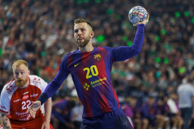 Aleix GOMEZ FC Barcelona Barca, 20 shoots shoots a seven-meter, scores a goal, action, goal throw GER, Aalborg Handbold vs FC Barcelona, handball, TruckScout24 EHF FINAL4 2026, semi-final, season 2025 2026, 13 06 2026, GER, Aalborg Handbold vs FC Barcelona, handball, TruckScout24 EHF FINAL4 2026, semi-final, season 2025 2026, 13 06 2026, Cologne Copyright: xEibnerxPressefoto OliverxSchmidtx EP_OST