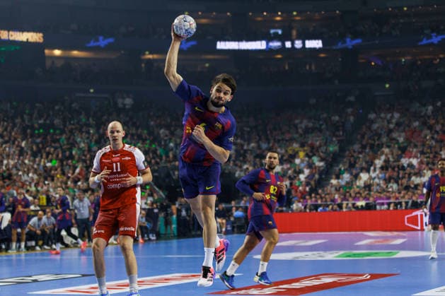 Daniel FERNANDEZ FC Barcelona Barca, 06 scores a goal, action, goal throw GER, Aalborg Handbold vs FC Barcelona, handball, TruckScout24 EHF FINAL4 2026, semi-final, match time 2025 2026, 13 06 2026, GER, Aalborg Handbold vs FC Barcelona, handball, TruckScout24 EHF FINAL4 2026, semi-final, match time 2025 2026, 13 06 2026, Cologne Copyright: xEibnerxPressefoto OliverxSchmidtx EP_OST