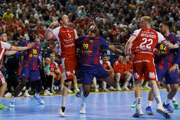 Sander SAGOSEN Aalborg Handbold, 05 in duel against Timothey N GUESSAN FC Barcelona Barca, 19 GER, Aalborg Handbold vs FC Barcelona, handball, TruckScout24 EHF FINAL4 2026, semi-final, 2025 2026 season, 13 06 2026, GER, Aalborg Handbold vs FC Barcelona, handball, TruckScout24 EHF FINAL4 2026, semi-final, 2025 2026 season, 13 06 2026, Cologne Copyright: xEibnerxPressefoto OliverxSchmidtx EP_OST