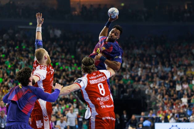 Timothey N GUESSAN FC Barcelona Barca, 19 scores a goal, action, goal throw GER, Aalborg Handbold vs FC Barcelona, handball, TruckScout24 EHF FINAL4 2026, semi-final, match time 2025 2026, 13 06 2026, GER, Aalborg Handbold vs FC Barcelona, handball, TruckScout24 EHF FINAL4 2026, semi-final, match time 2025 2026, 13 06 2026, Cologne Copyright: xEibnerxPressefoto OliverxSchmidtx EP_OST