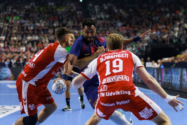 Timothey N GUESSAN FC Barcelona Barca, 19 scores a goal, action, goal throw GER, Aalborg Handbold vs FC Barcelona, handball, TruckScout24 EHF FINAL4 2026, semi-final, match time 2025 2026, 13 06 2026, GER, Aalborg Handbold vs FC Barcelona, handball, TruckScout24 EHF FINAL4 2026, semi-final, match time 2025 2026, 13 06 2026, Cologne Copyright: xEibnerxPressefoto OliverxSchmidtx EP_OST