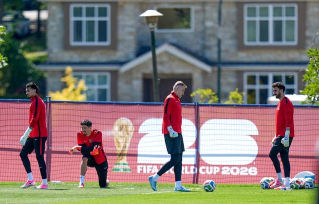 Ahead of Turkiye v Canada - 2026 FIFA World Cup, WM, Weltmeisterschaft, Fussball VANCOUVER, CANADA - JUNE 13: Turkish national football team are seen during the final training session ahead of their opening match against Australia in the 2026 FIFA World Cup, scheduled for tomorrow, in Vancouver, Canada on June 13, 2026.. Ercin Erturk Anadolu Vancouver Canada. Editorial use only. Please get in touch for any other usage.  Copyright: x2026xAnadoluxErcinxErturkx