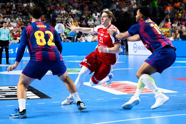 Cologne, Germany Handball EHF CL Final 4 Semifinal Aalborg Handbold Barca v li Luis Frade Barcelona , Juri Knorr Aalborg , Timothey N guessan Barcelona Cologne Lanxess Arena Nordrhein Westfalen Germany