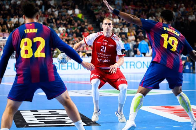 Cologne, Germany Handball EHF CL Final 4 Semifinal Aalborg Handbold Barca v li Luis Frade Barcelona , Juri Knorr Aalborg , Timothey N guessan Barcelona Cologne Lanxess Arena Nordrhein Westfalen Germany