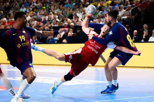 Cologne, Germany Handball EHF CL Final 4 semi-final Aalborg Handbold Barca v li in duel Alexandre Blonz Aalborg and Luis Frade Barcelona Cologne Lanxess Arena Nordrhein Westfalen Germany