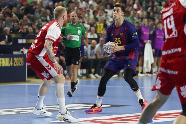Cologne 13.06.2026. Pilka reczna EHF Liga Mistrzow sezon 2025 26 final4 mecz: Aalborg Handbold - Barca --- Handball EHF Champions League season 2025 26 final4 match: Aalborg Handbold - Barca nz Makuc Domen Fot. Kacper Staniec NEWSPIX.PL --- newspix.pl 