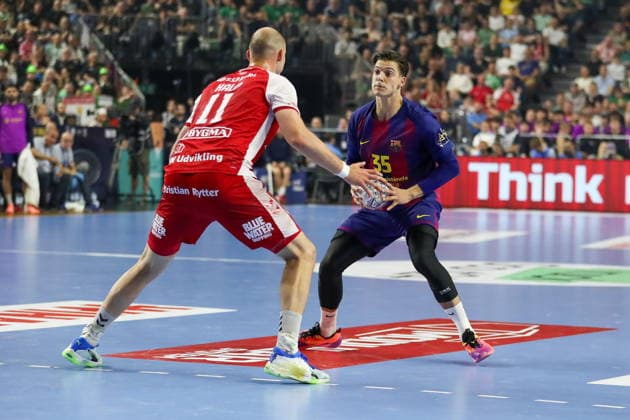 Cologne 13.06.2026. Pilka reczna EHF Liga Mistrzow sezon 2025 26 final4 mecz: Aalborg Handbold - Barca --- Handball EHF Champions League season 2025 26 final4 match: Aalborg Handbold - Barca nz Makuc Domen Fot. Kacper Staniec NEWSPIX.PL --- newspix.pl 