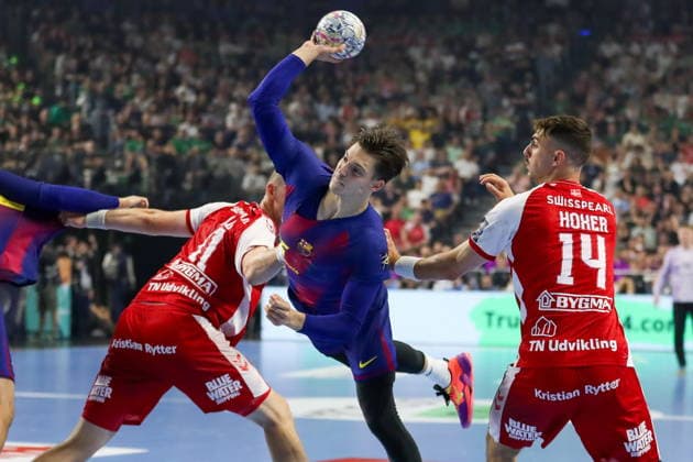 Cologne 13.06.2026. Pilka reczna EHF Liga Mistrzow sezon 2025 26 final4 mecz: Aalborg Handbold - Barca --- Handball EHF Champions League season 2025 26 final4 match: Aalborg Handbold - Barca nz Makuc Domen Fot. Kacper Staniec NEWSPIX.PL --- newspix.pl 