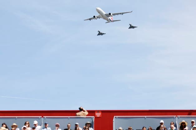 RECORD DATE NOT STATED 13th June 2026; HSBC Championships, Queens Club, West Kensington, London, England; HSBC Championships Tennis, Day Four; Aircrafts fly over Andy Murray Arena for the King s Birthday flypast during the Quarterfinal mach between Emma Raducanu (GBR) and Kamilla Rakhimova (UZB) HongboxChen