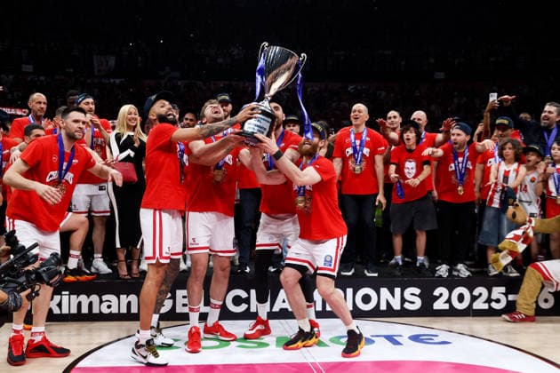 Olympiacos wins Greek Basketball League championship PIRAEUS, GREECE - JUNE 13: Players of Olympiacos celebrate winning the championship at the end of the 5th and last match of the Greek Basketball League finals between Olympiacos Piraeus and Panathinaikos at Peace and Friendship Stadium in Piraeus, Greece on June 13, 2026. Georgia Panagopoulou Anadolu Piraeus Greece. Editorial use only. Please get in touch for any other usage.  Copyright: x2026xAnadoluxGeorgiaxPanagopouloux