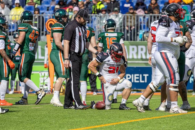 13 06 2026 American Football German Football League 2026 Kiel Baltic Hurricanes Düsseldorf Panther Kiel in green, Düsseldorf in white center GenÂnaÂdiy Adams Kiel Kilia Stadium, Hasseldieksdammer Schleswig Holstein Germany