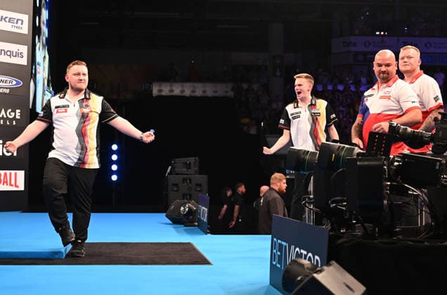 13 06 2026, xhbx, Dart World Cup of Darts 2026, f l Martin Schindler Germany , Ricardo Pietreczko Germany , Karel Sedlacek Czech Republic , Adam Gawlas Czech Republic cheering after the match DFL DFB REGULATIONS PROHIBIT ANY USE OF PHOTOGRAPHS as IMAGE SEQUENCES and or QUASI VIDEO Frankfurt