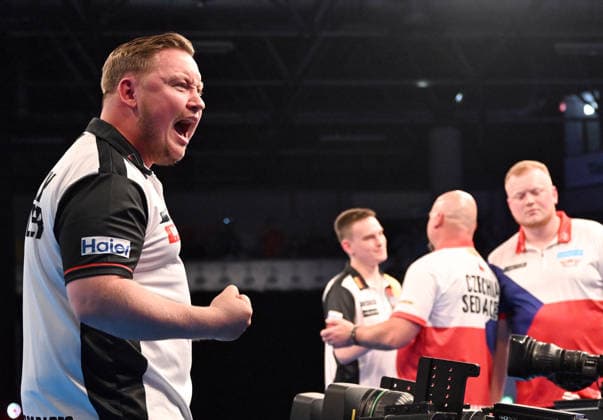 13 06 2026, xhbx, Dart World Cup of Darts 2026, v l Martin Schindler Germany , Ricardo Pietreczko Germany cheers after the end of the match DFL DFB REGULATIONS PROHIBIT ANY USE OF PHOTOGRAPHS as IMAGE SEQUENCES and or QUASI VIDEO Frankfurt