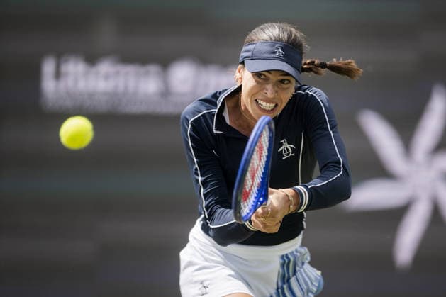 Libema Open Barbora Krejcikova of the Czech Republic waits for a serve from Magda Linette of Poland during their WTA, Tennis Damen Singles Semifinal match at the Libema Open at Autotron s-Hertogenbosch in s-Hertogenbosch, Netherlands, on June 13, 2026. S-Hertogenbosch Netherlands  Copyright: xAndyxAstfalckx originalFilename:astfalck-libemaop260613_npaBO.jpg