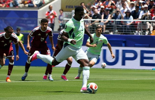 FIFA World Cup, WM, Weltmeisterschaft, Fussball 2026 - Group B - Qatar vs Switzerland Breel Embolo of Switzerland scores the 1-0 by penalty during the FIFA World Cup 2026 group stage match Qatar against Switzerland, in San Francisco, USA, 13 June 2026. SAN FRANCISCO United States  Copyright: xBENJAMINxFANJOYx