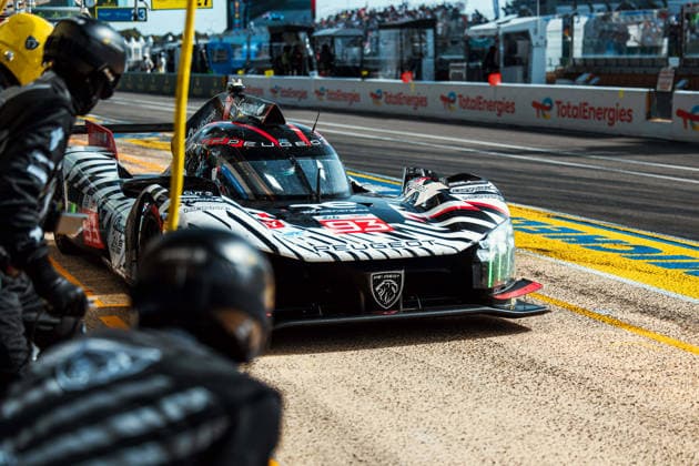 24 HEURES DU MANS 2026 - RACE - SATURDAY 93 DI RESTA Paul (gbr), VANDOORNE Stoffel (bel), CASSIDY Nick (nzl), Peugeot TotalEnergies, Peugeot 9X8 93, Hypercar, during the 24 Hours of Le Mans 2026, 3rd round of the 2026 FIA World Endurance Championship, on June 13, 2026 on the Circuit des 24 Heures du Mans in Le Mans, France -  Copyright: xAndreaxLorenzinax