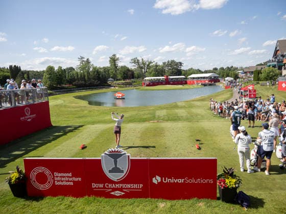 MIDLAND, MI - JUNE 13: Nelly Korda hits the ball on the 18th hole during round three of the LPGA, Golf Damen Dow Championship on June 13, 2026, at Midland Country Club in Midland, Michigan. (Photo by Joseph Weiser Icon Sportswire) GOLF: JUN 13 LPGA Dow Championship EDITORIAL USE ONLY Icon2606130383
