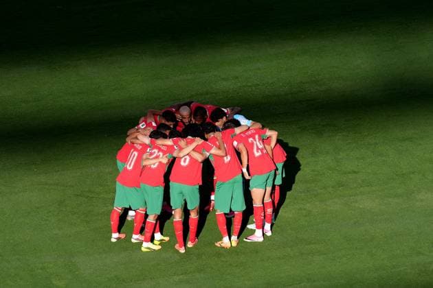 The Morocco team huddle together before kick off Brazil v Morocco, 2026 FIFA World Cup, WM, Weltmeisterschaft, Fussball Group C, Football, New York New Jersey Stadium, East Rutherford, New Jersey, USA - 13 Jun 2026East Rutherford New York New Jersey Stadium New Jersey (NJ) United States of America EDITORIAL USE ONLY No use with unauthorised audio, video, data, fixture lists, club league logos or live services. Online in-match use limited to 120 images, no video emulation. No use in betting, games or single club league player publications.  Copyright: xIsmaelxAdnan Shutterstockx 16924266g