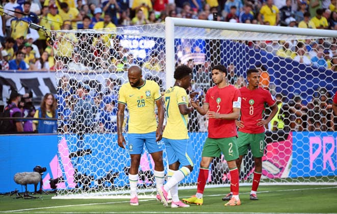 Soccer, Men, FIFA World Cup 2026 in Mexico, Canada and USA, Match in New York New Jersey Group C, 1 Matchday , Brazil Morocco, v l Vinicus Junior Brazil , Achraf Hakimi Morocco , 13 06 2026, Copyright: xMatthiasxKochx