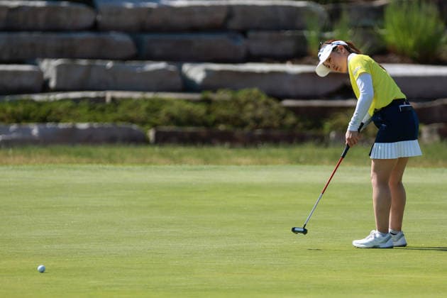 Dow Championship Midland, MI - JUNE 13: Yuna Hishimura of Japan follows her putt on the 18th green during the third round of the Dow Championship at Midland Country Club on June 13, 2026 in Midland, Michigan. Midland Michigan United States  Copyright: xAmyxLemusx originalFilename:lemus-dowchamp260613_np63o.jpg